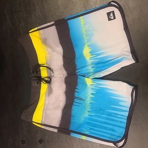 Quicksilver board shorts yellow gray black blue white 34